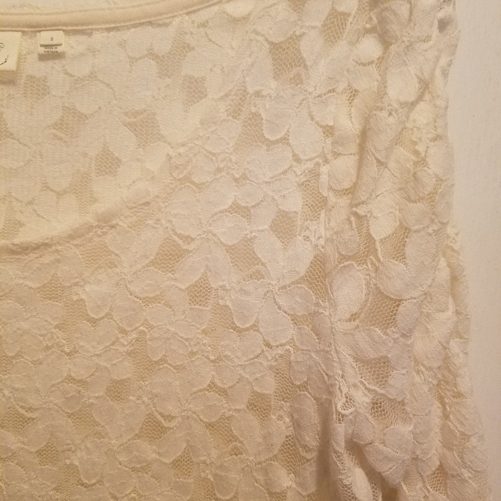 women brand top. Is in great condition.